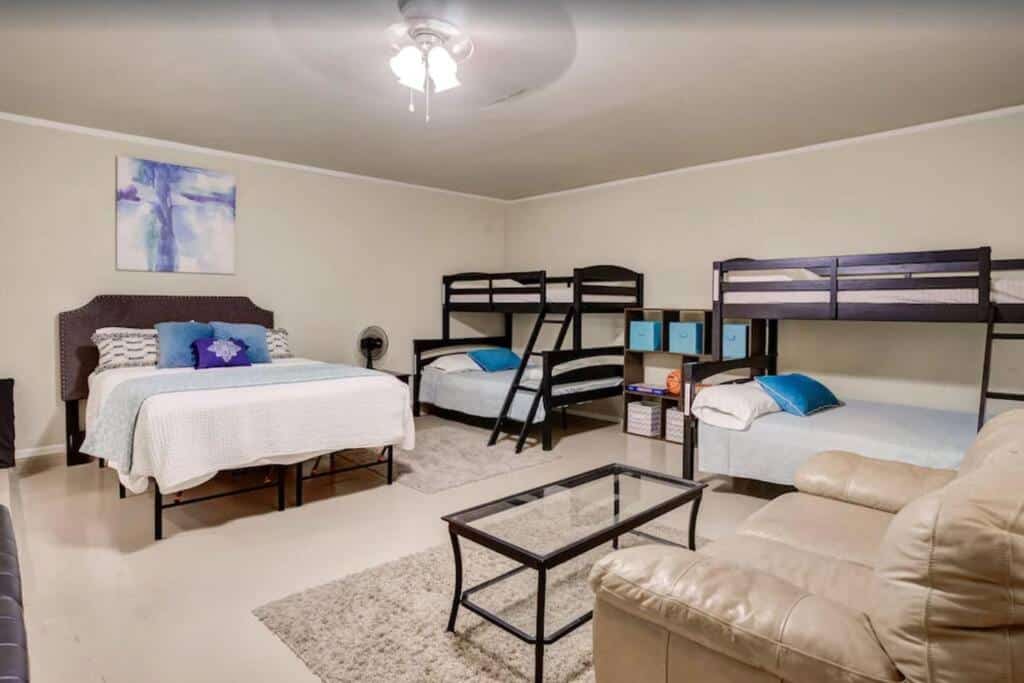 Extra large pet-friendly holiday home, Lubbock, Texas 