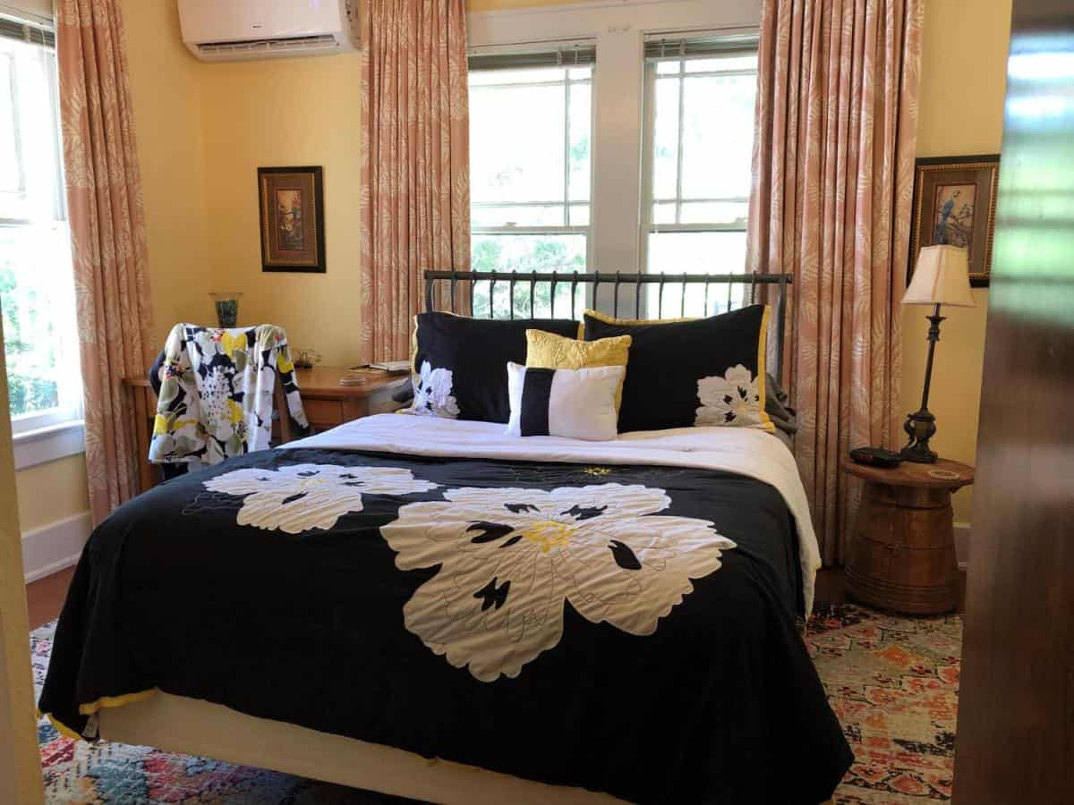 Avenue O Bed and Breakfast - one of the best historic bed and breakfasts in Galveston1