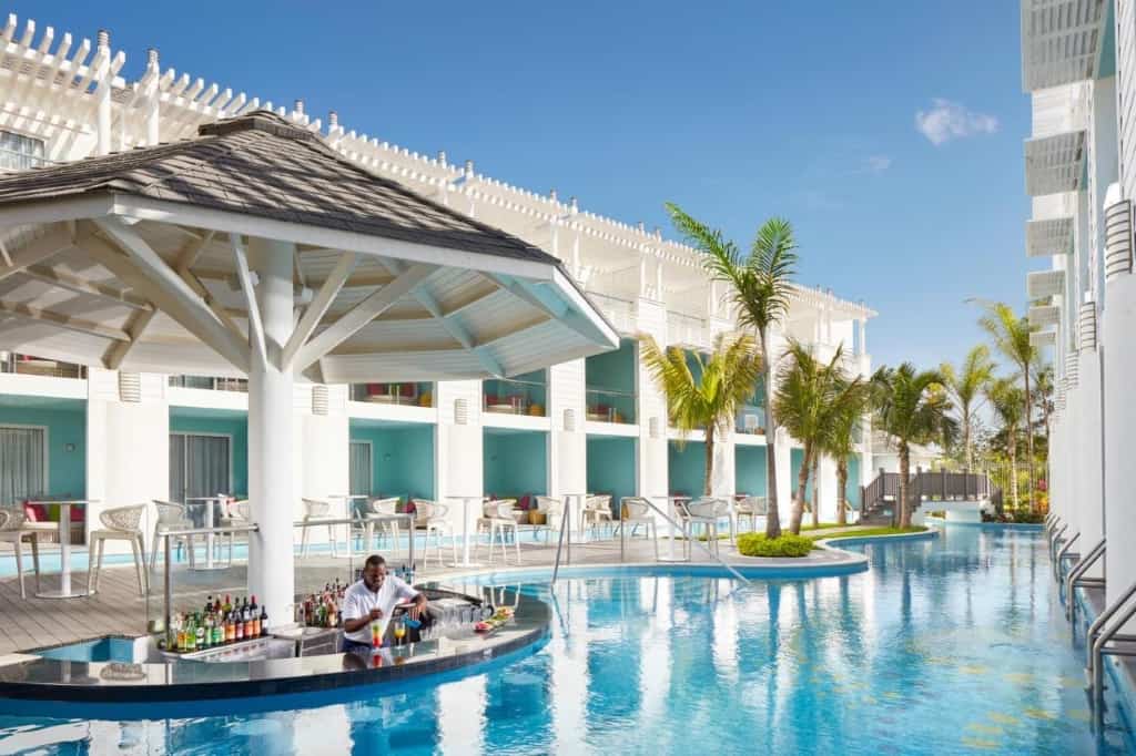 Azul Beach Resort Negril, Gourmet All Inclusive by Karisma - a trendy, contemporary and Instagrammable resort featuring a world class spa and fitness center