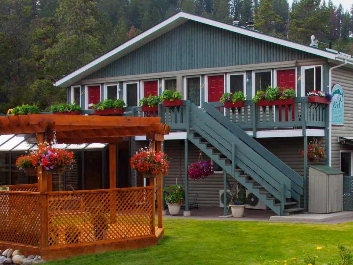 Bear Hill Lodge - a cool and casual lodge