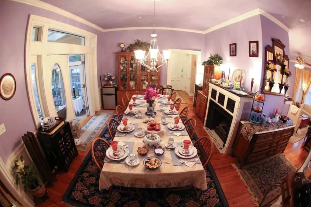 Center Harbor Sutton House B&B - a pet-friendly, cozy and elegant accommodation offering guests complimentary hot breakfast every morning