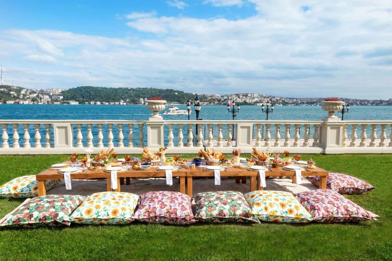 Çırağan Palace Kempinski Istanbul - one of the most Instagrammable hotels in Istanbul2