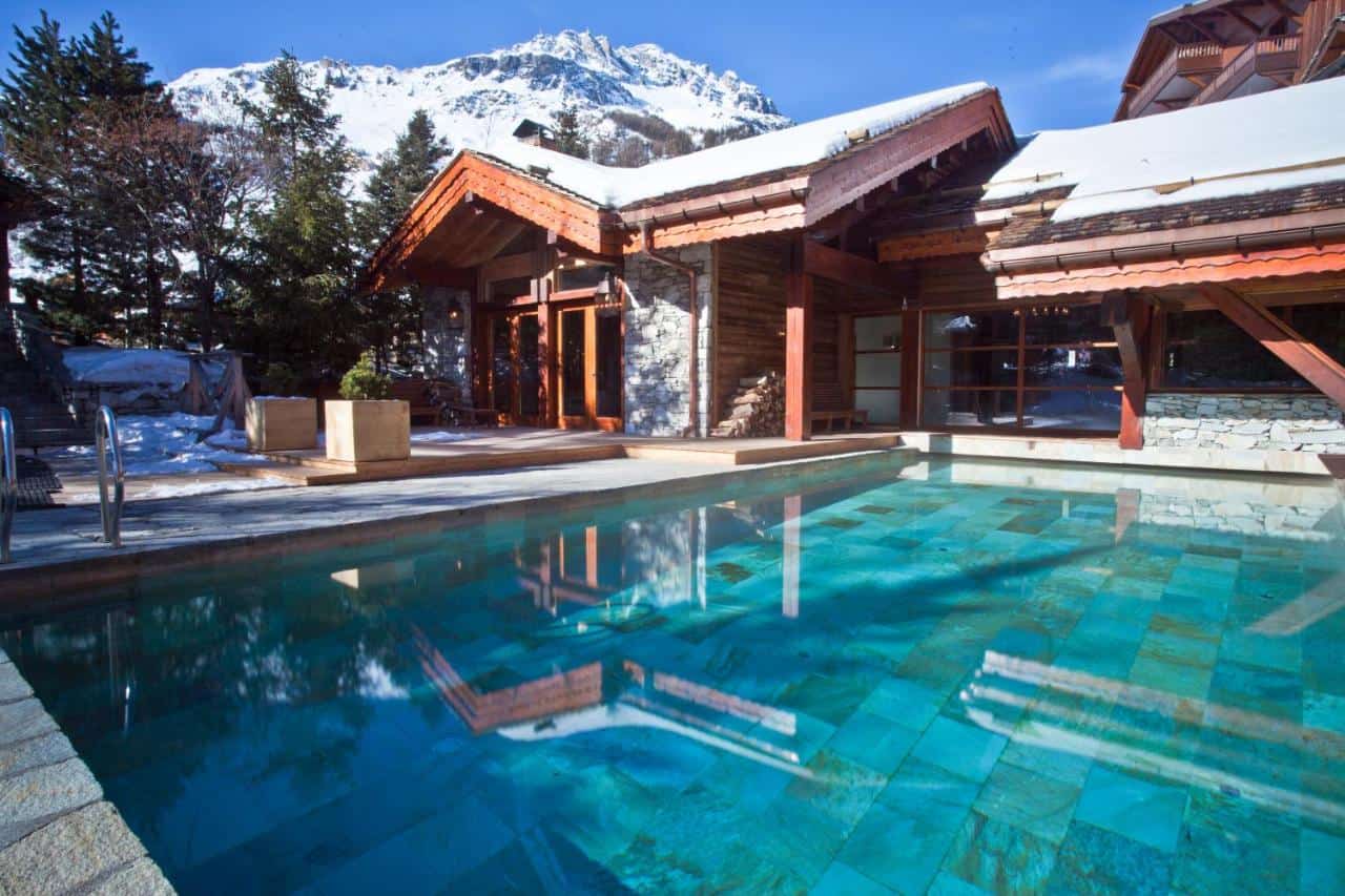 Hôtel LE BLIZZARD - one of the most Instagrammable hotels in Val d’Isere