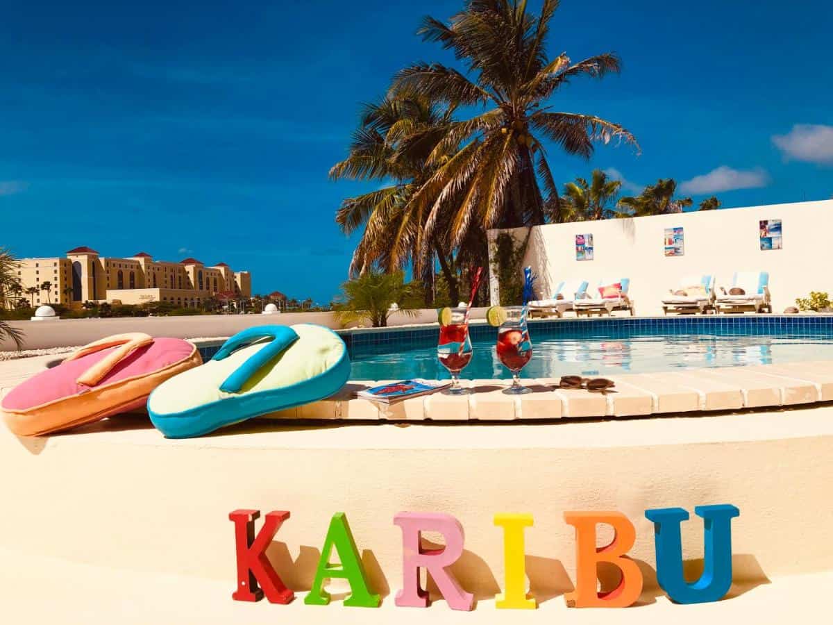 Karibu Aruba Boutique Hotel - a tropical pet-friendly hotel