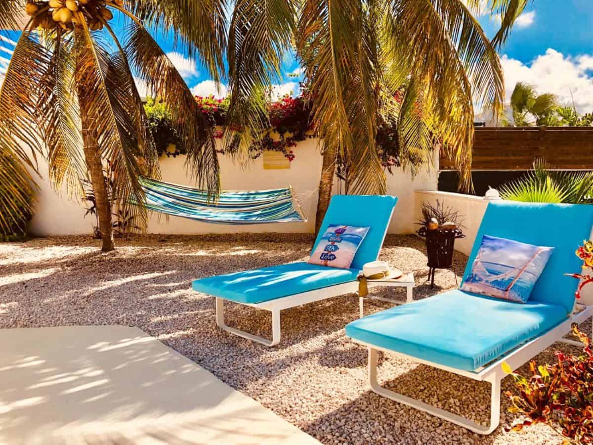 Karibu Aruba Boutique Hotel - a tropical pet-friendly hotel2