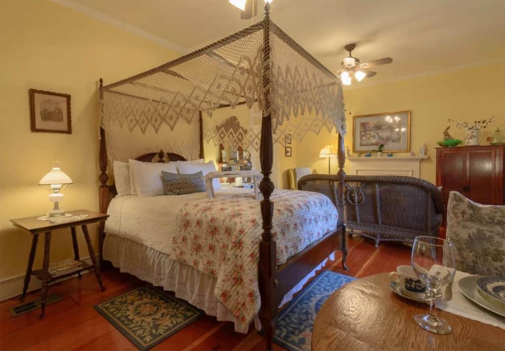 Magnolia Cottage Bed and Breakfast - a cozy, quaint and charming accommodation perfect for couple's to have a romantic getaway
