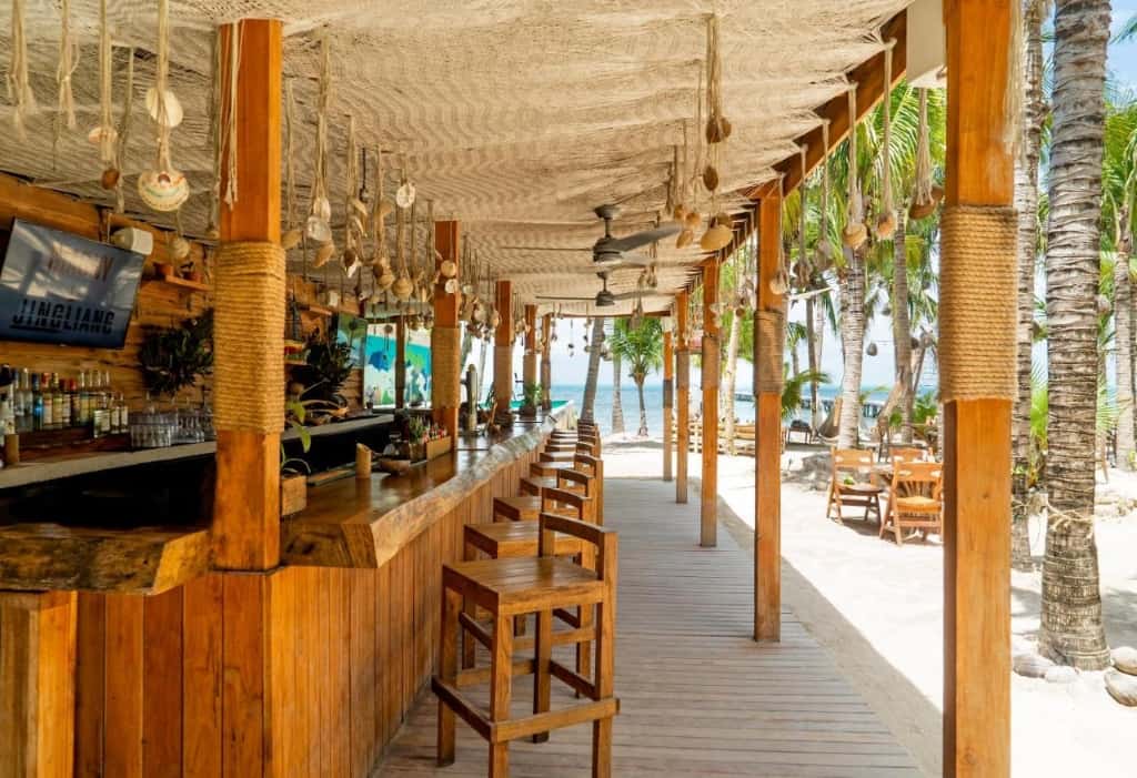 Nomads Hotel & Beachclub - a hip, rustic-chic and cozy accommodation that hosts daily social events and activities 