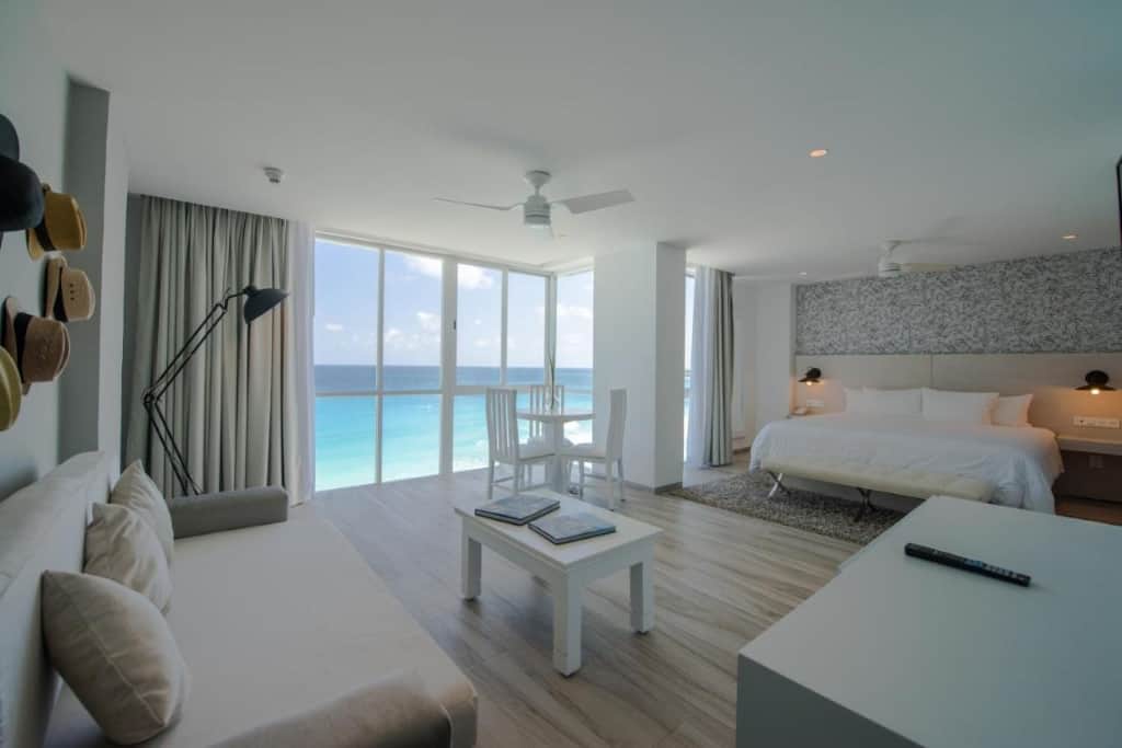 Oleo Cancun Playa Boutique All Inclusive Resort - a contemporary, upscale and coastal-chic resort offering guests a personalised concierge service