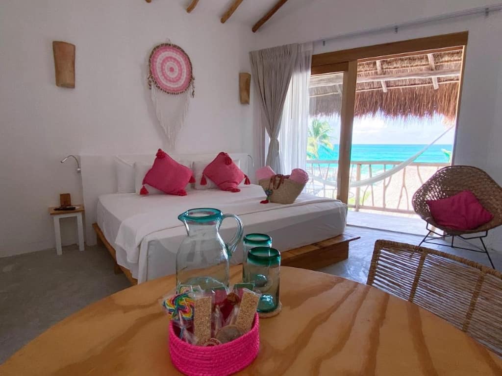 Punta Blanca Eco-Luxury Beach House - a vibrant, stylish and modern resort in close proximity to local attractions 