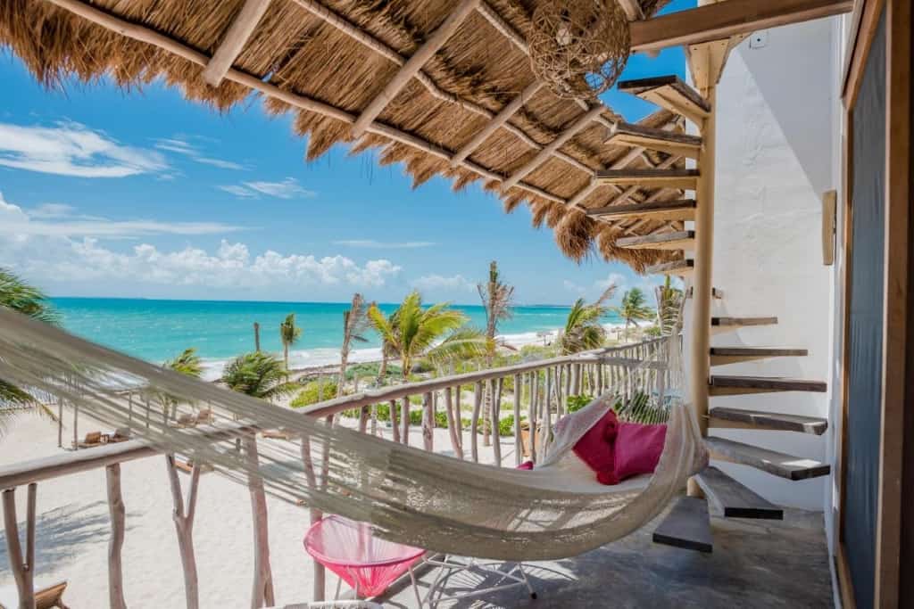 Punta Blanca Eco-Luxury Beach House - a vibrant, stylish and modern resort in close proximity to local attractions 