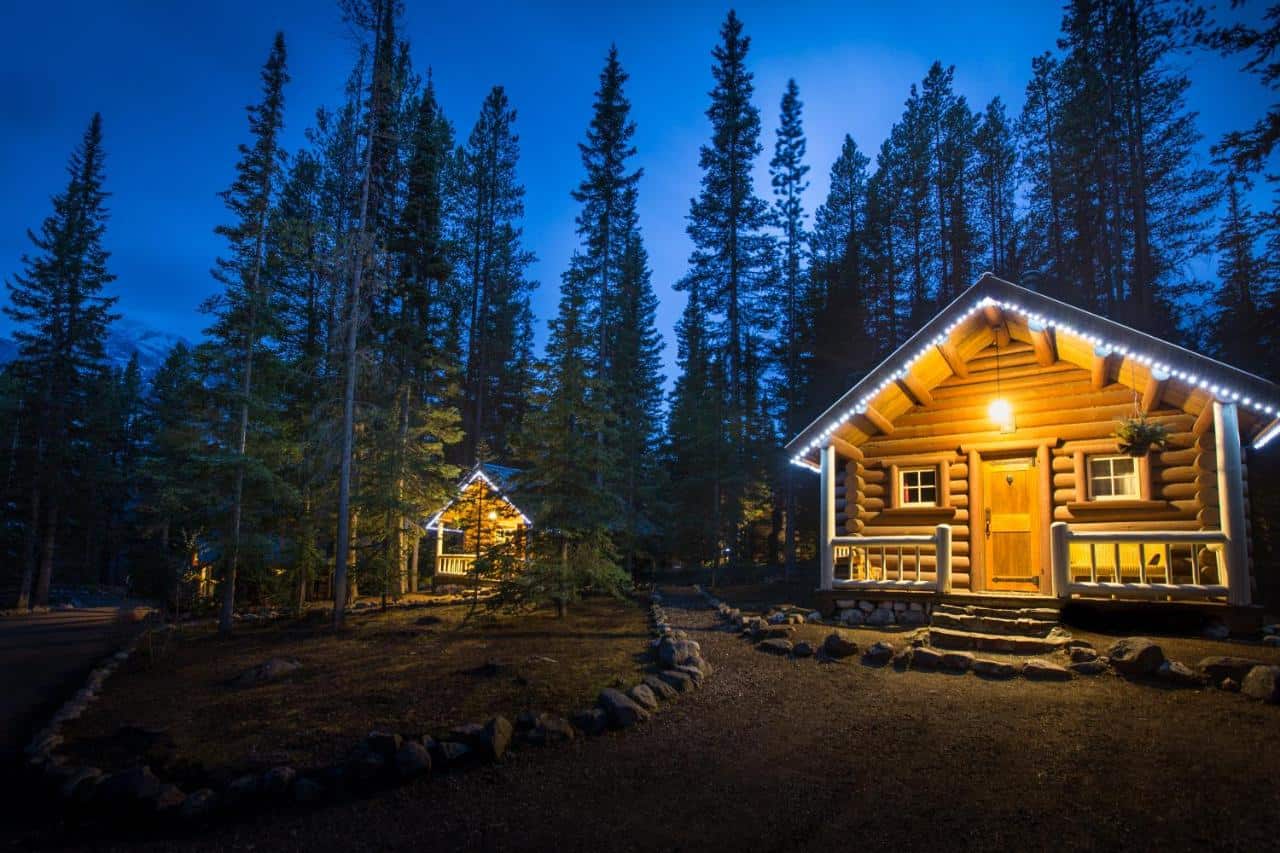 Storm Mountain Lodge & Cabins - a rustic-chic cabin