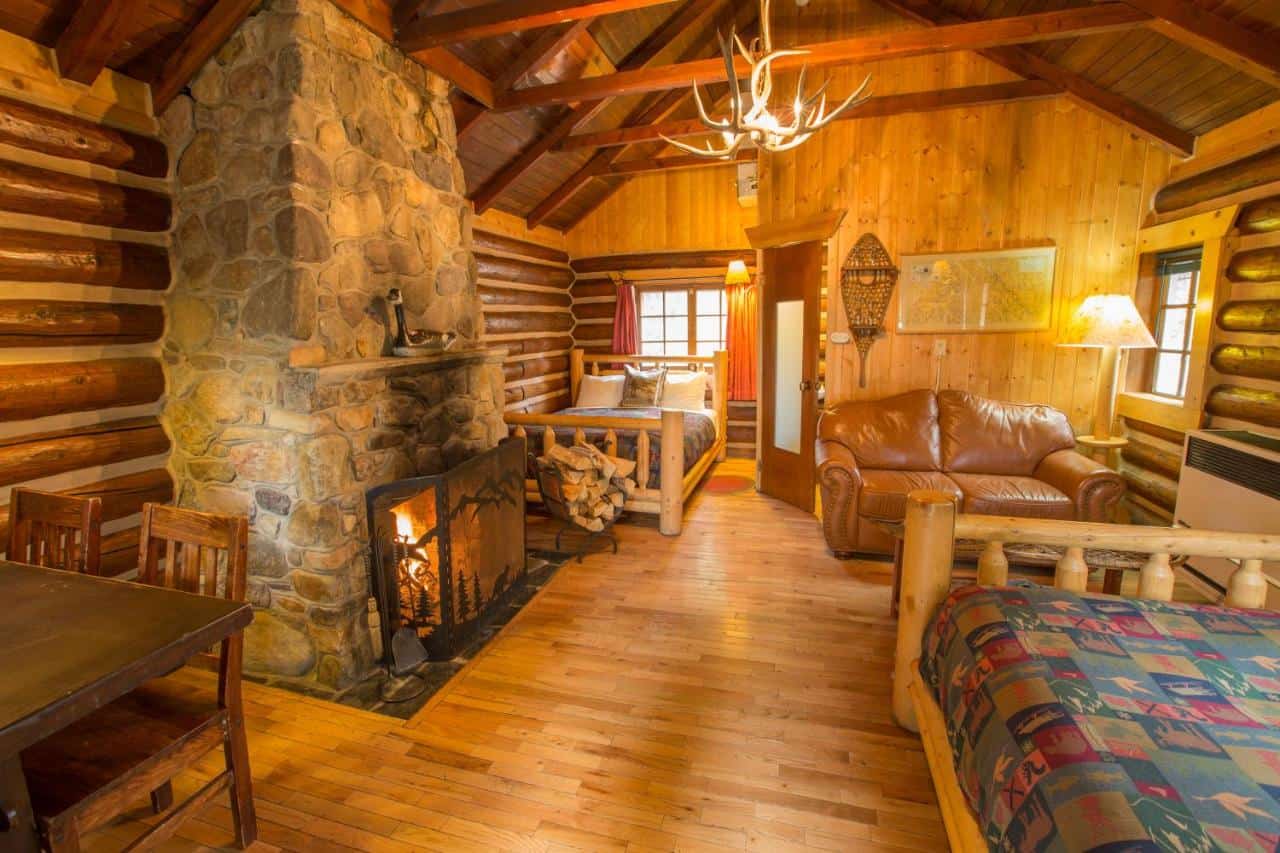 Storm Mountain Lodge & Cabins - a rustic-chic cabin2