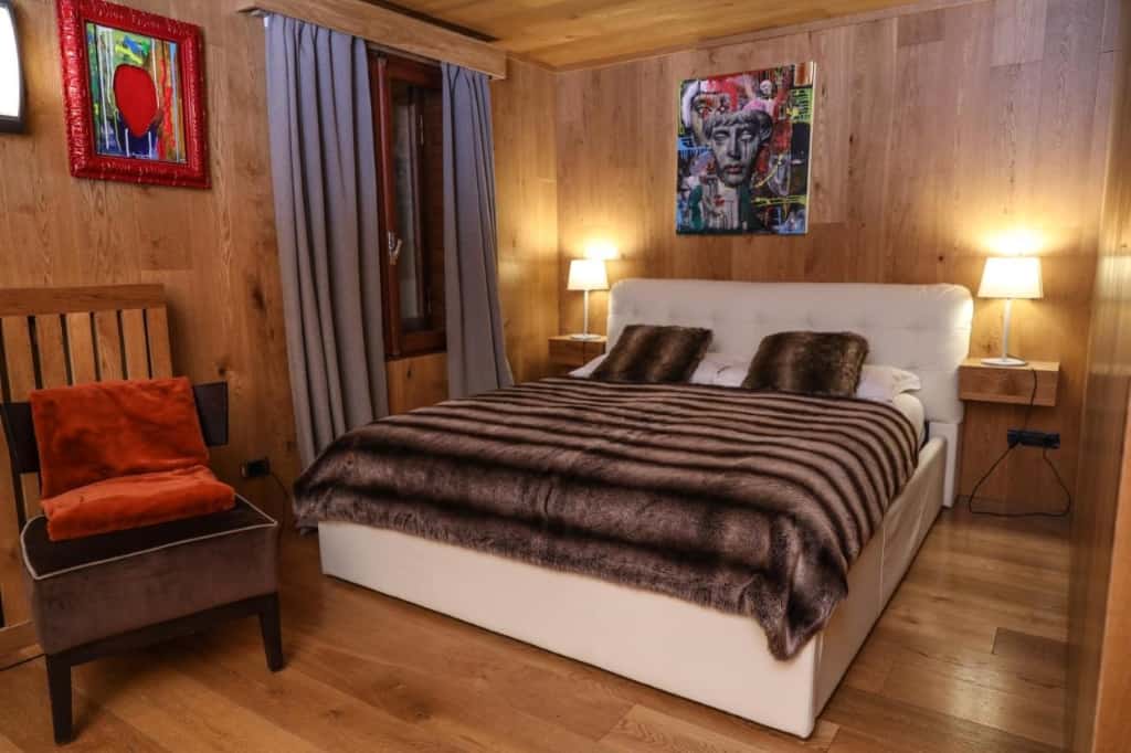 Art Hotel Grivola - a creative, mountain-inpsired and stylish hotel located in the heart of Cervinia 