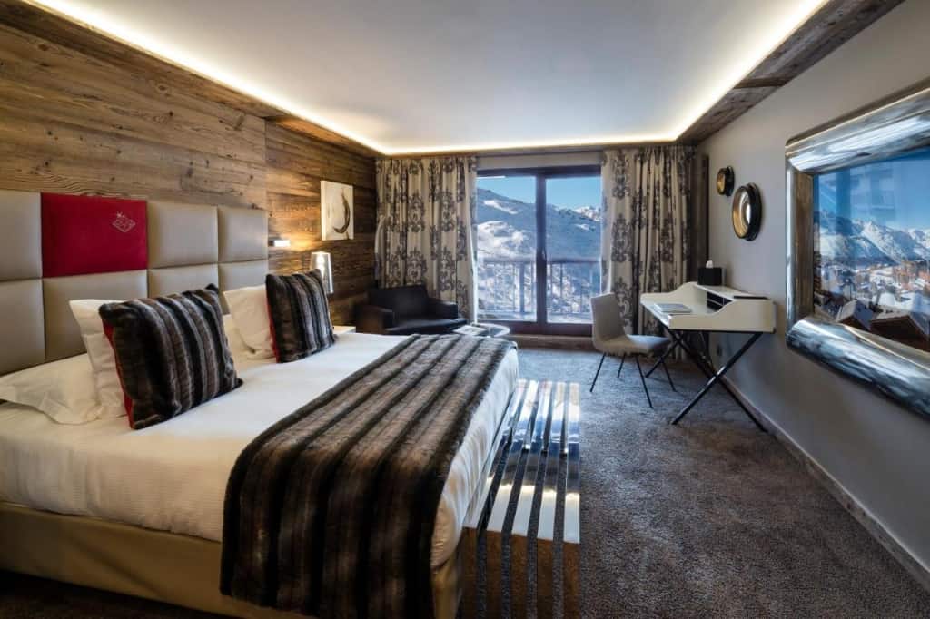 Hotel Koh-I Nor by Les Etincelles - a 5-star, elegant and trendy hotel where guests can enjoy Insta-worthy views of the mountains