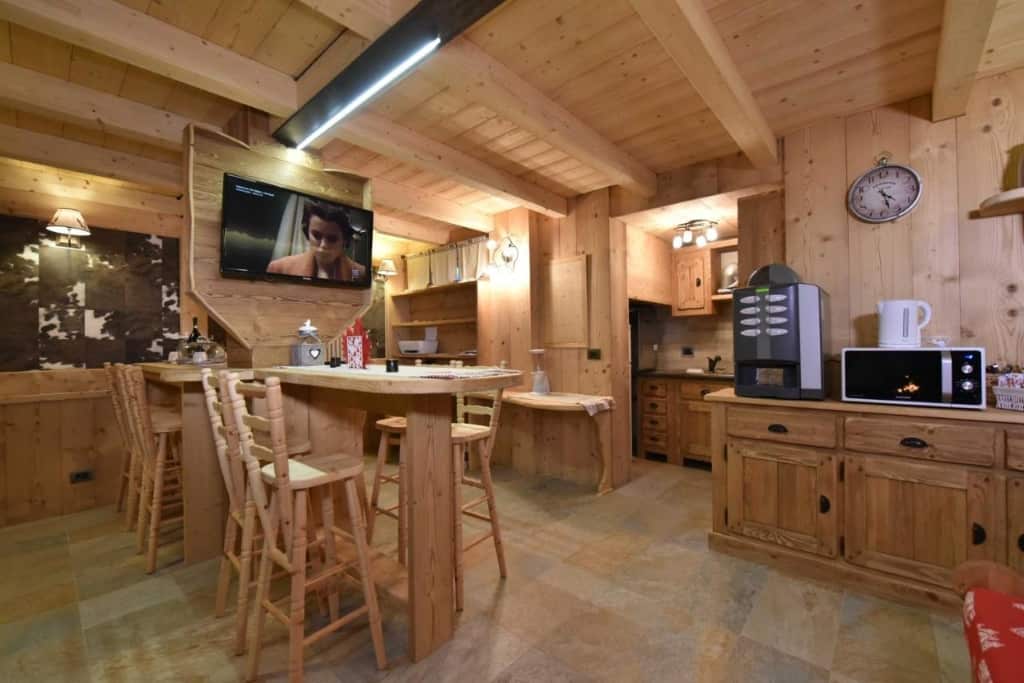 Il Cuore Del Cervino - a bright, modern and chalet-style accommodation perfect for a couple's romantic getaway