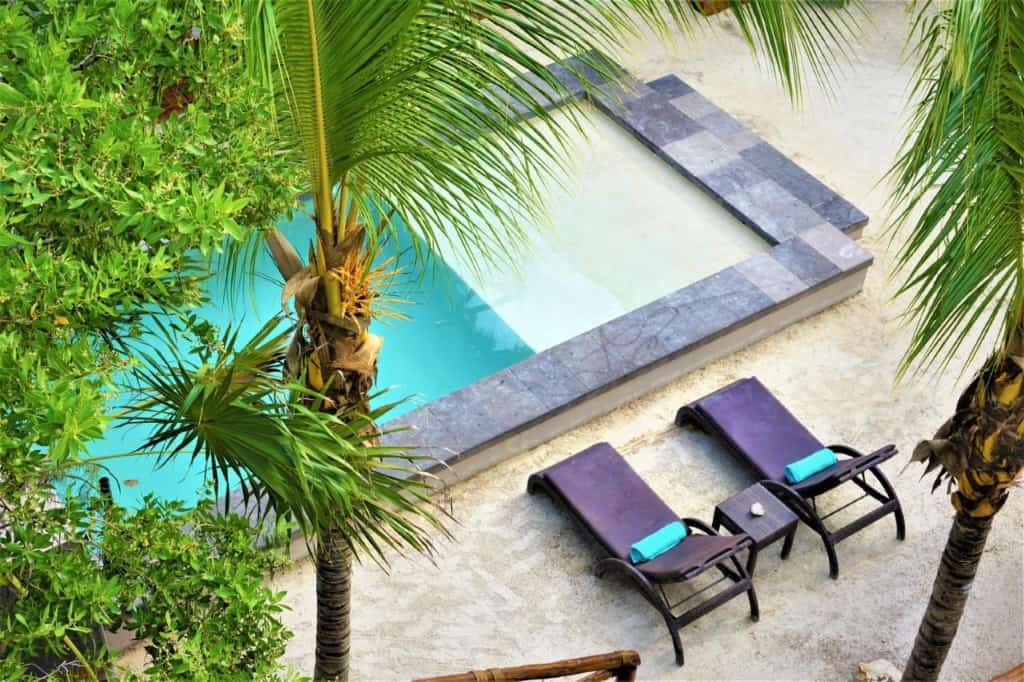 La Puerta Azul Beachfront - Adults Only - a cool, hip and elegant hotel where guests can enjoy views of Cocos beach