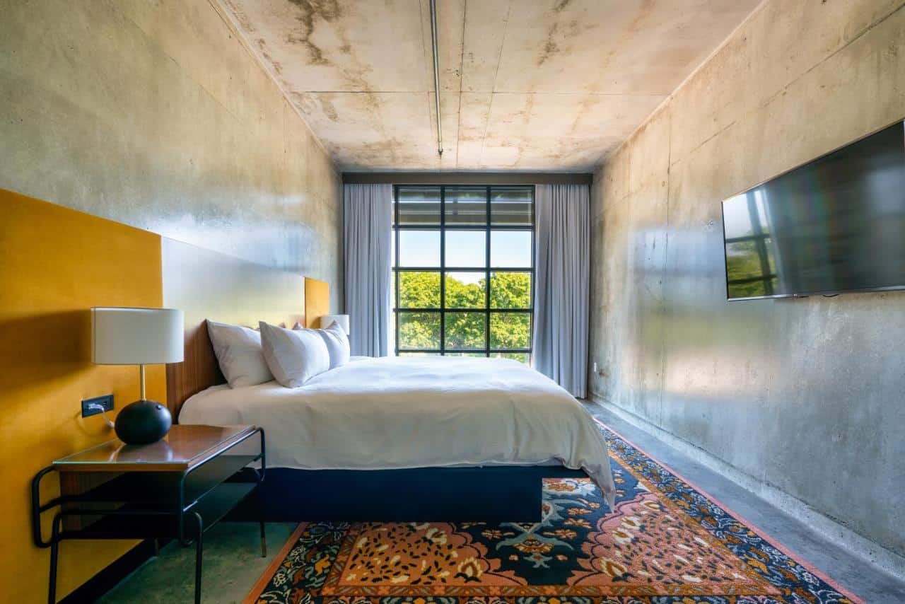 NYLO Providence Warwick Hotel, Tapestry Collection by Hilton - a cute boutique hotel1