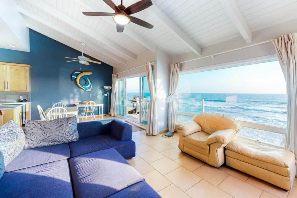 1301 S Pacific #A - a modern, family-friendly and newly renovated accommodation with a beachfront location 