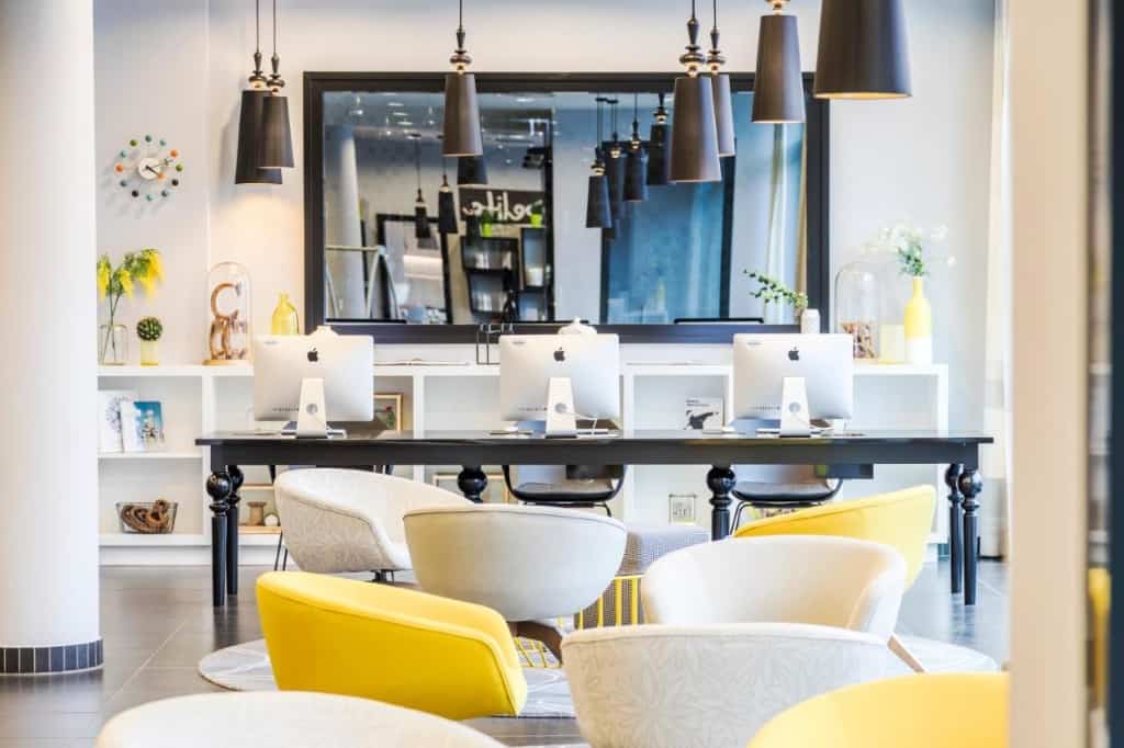Capri by Fraser, Frankfurt - a trendy, upscale and modern hotel within walking distance of evening entertainment and nightlife