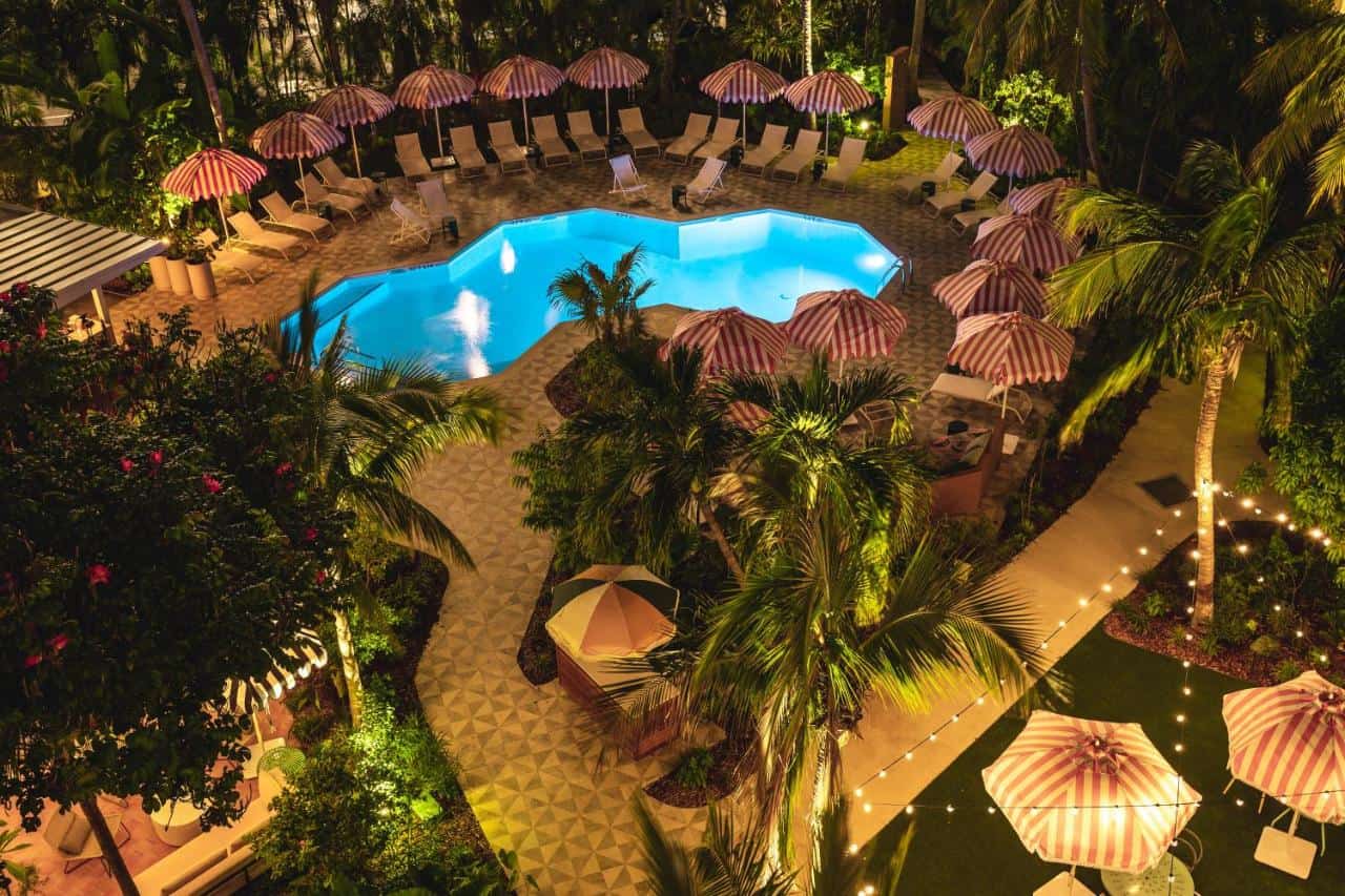 Hampton by Hilton Grand Cayman, Cayman Islands - an elegant hotel