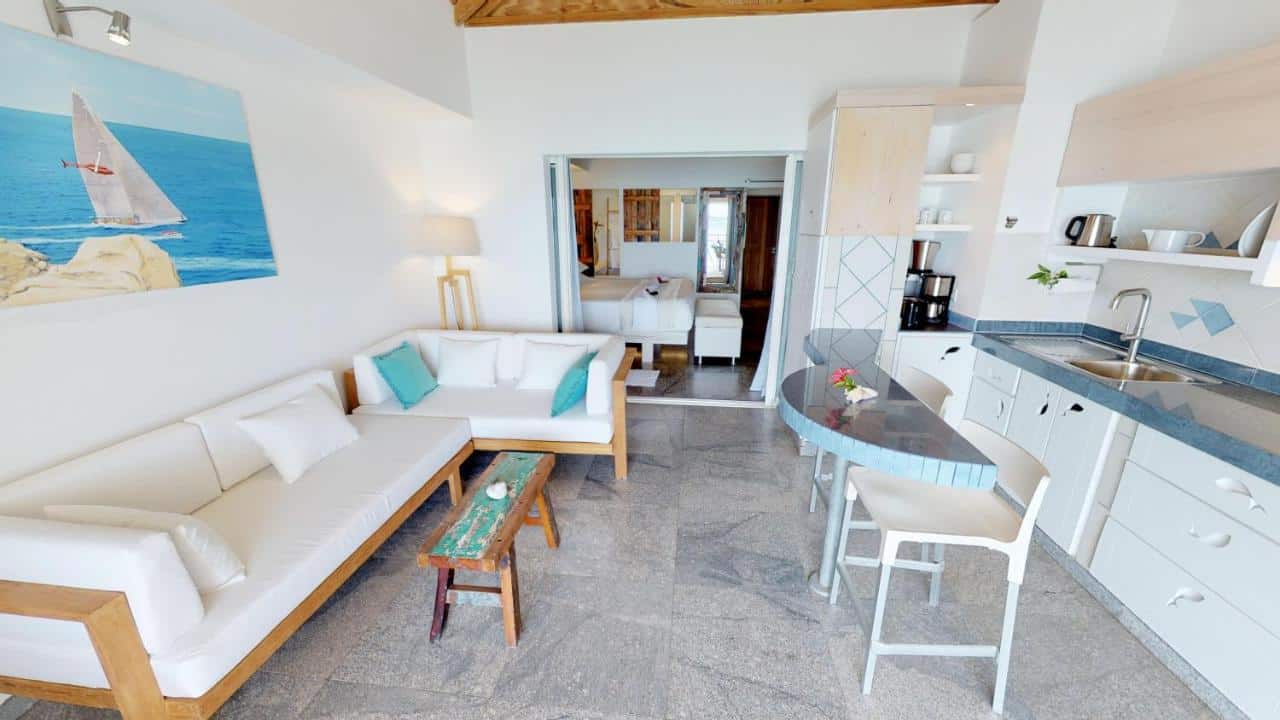 Hotel Les Ondines Sur La Plage - a charming and cozy beachfront hotel2