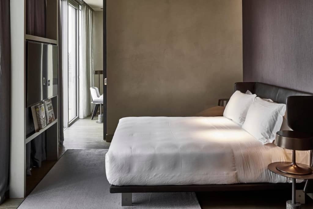 Hotel VIU Milan - a 5-star, lavish and trendy hotel with an Insta-worthy rooftop bar, perfect for Millennial and Gen Zs