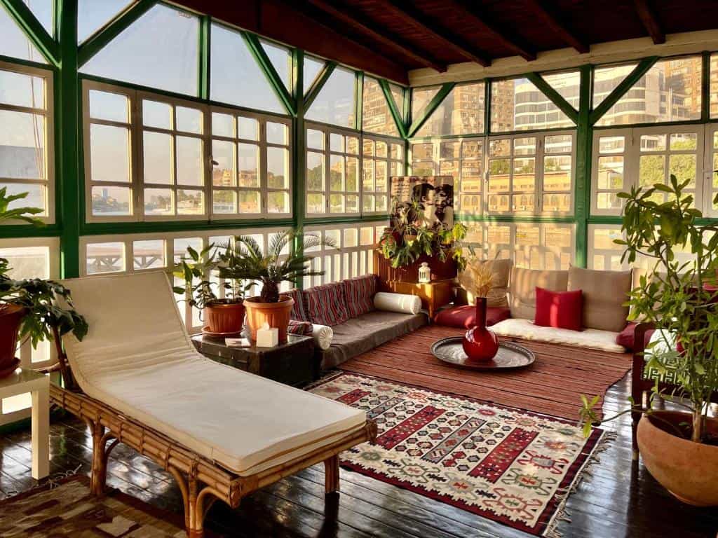 Houseboat65 – Historic home on the Nile – Central Cairo - a historic and popular hotel1