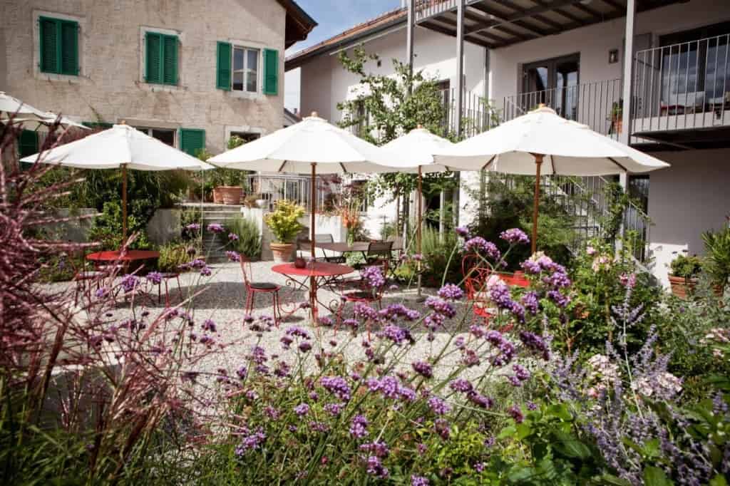 Le Coq Chantant B&B and Boutique Hotel St-Livres - a rustic-chic, beautiful and elegant accommodation perfect for a relaxing and rejuvenating stay