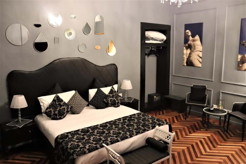 Maison Rêve Torino Centro - a creative, themed and petite B&B where guests can experience a charming stay