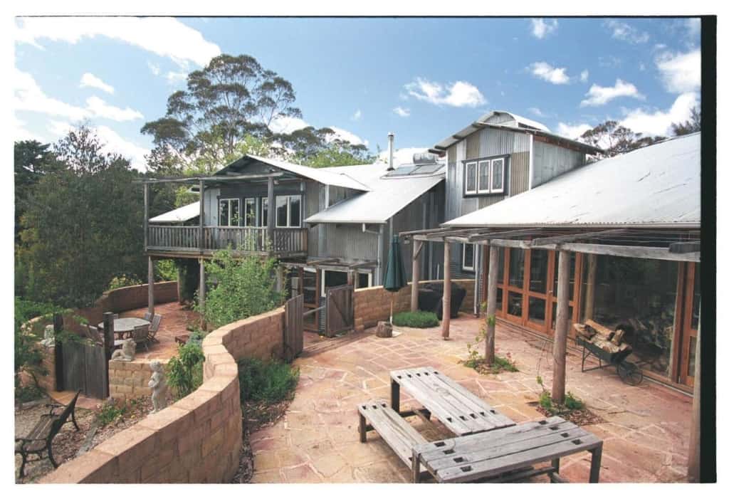 Old Leura Dairy - an eco-friendly, rustic and award-winning accommodation with a convenient and central location