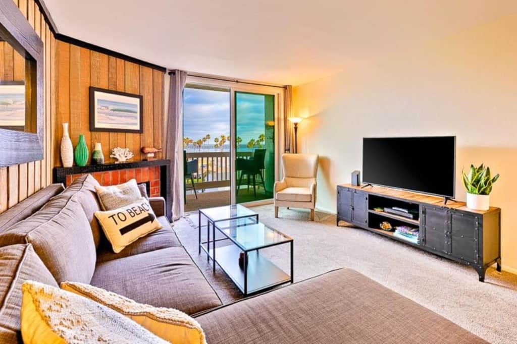 Pier View Retreat - a newly renovated, charming and upscale accommodation providing guests with views overlooking the ocean