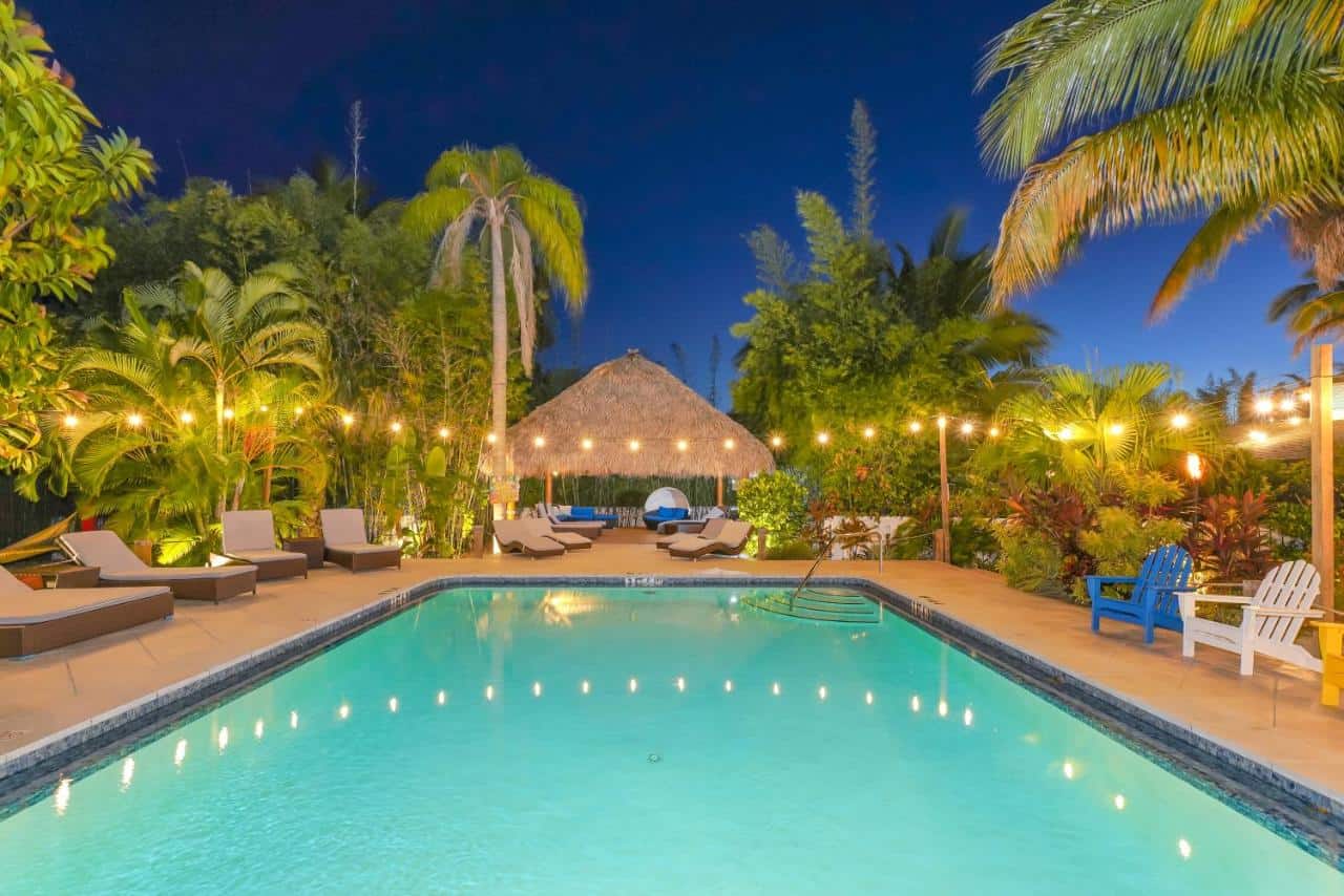 Siesta Key Palms Resort - a sleek and laid-back resort