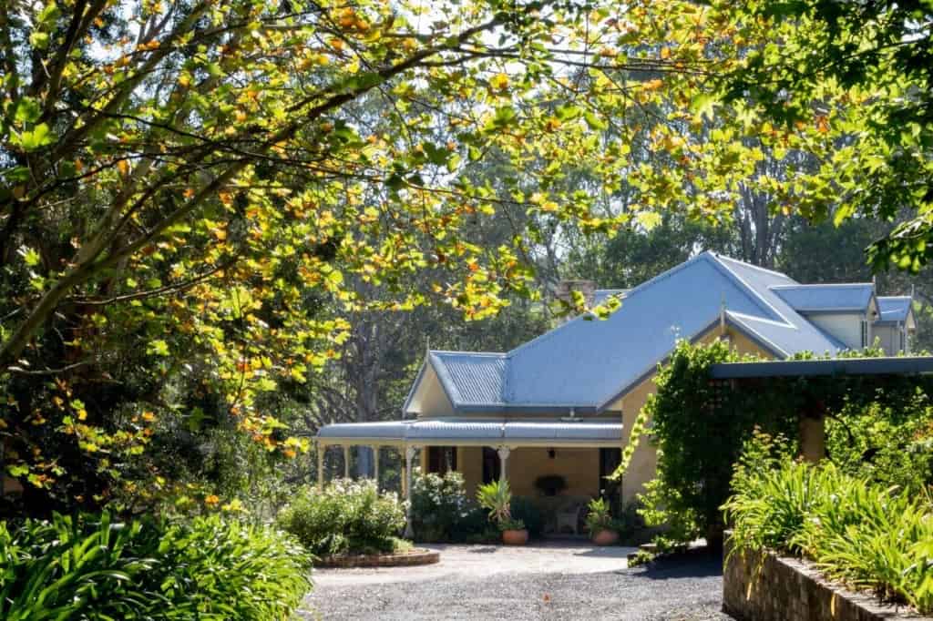 The Willows at Kurrajong - an elegant, beautiful boutique B&B within walking distance of cafes, restaurants and antique shops