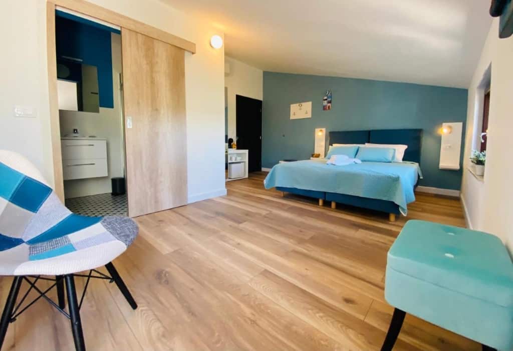 BOUTIQUE ROOMS Mare Fabulas - a newly renovated, modern and spacious accommodation offering guests a homemade breakfast each morning