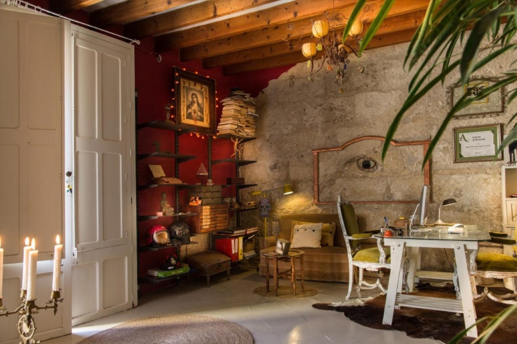 Ca Na Panxa - a historic, quirky and quaint B&B that blends hip features with traditional décor 