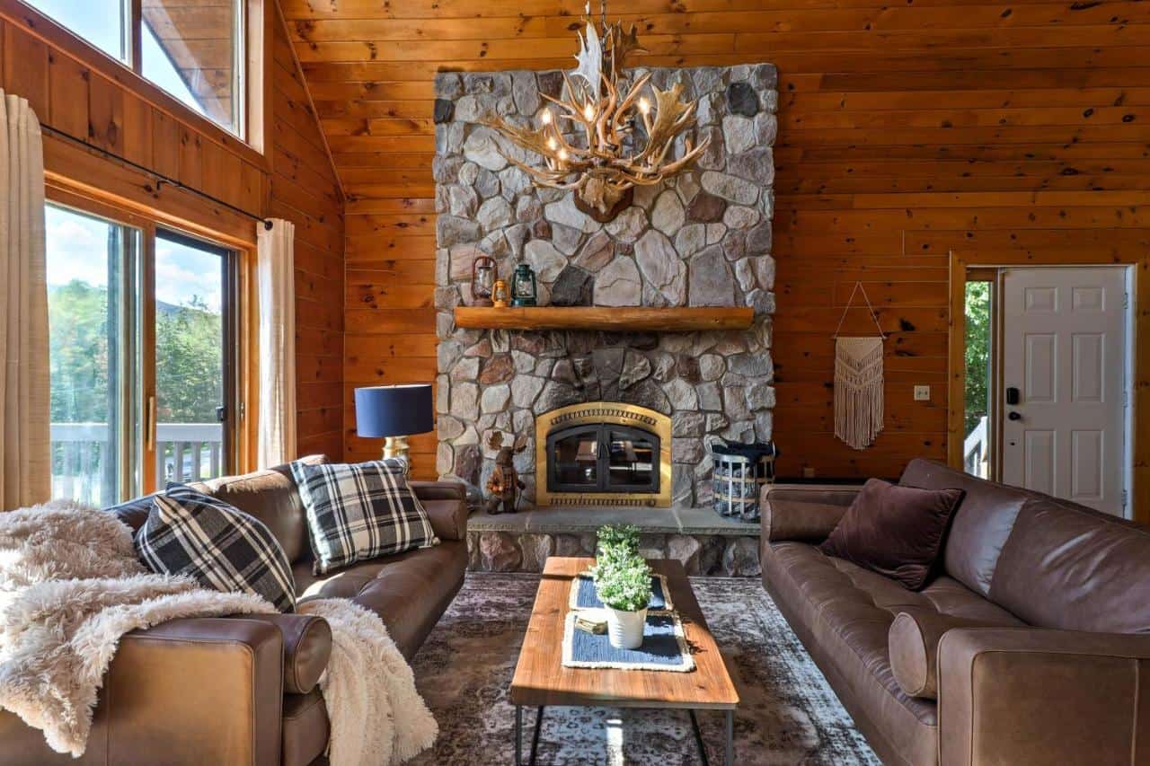 Catskill Chalet Cabin about 3 Mi from Belleayre Resort! - one of the most Instagrammable holiday homes in Catskills 2
