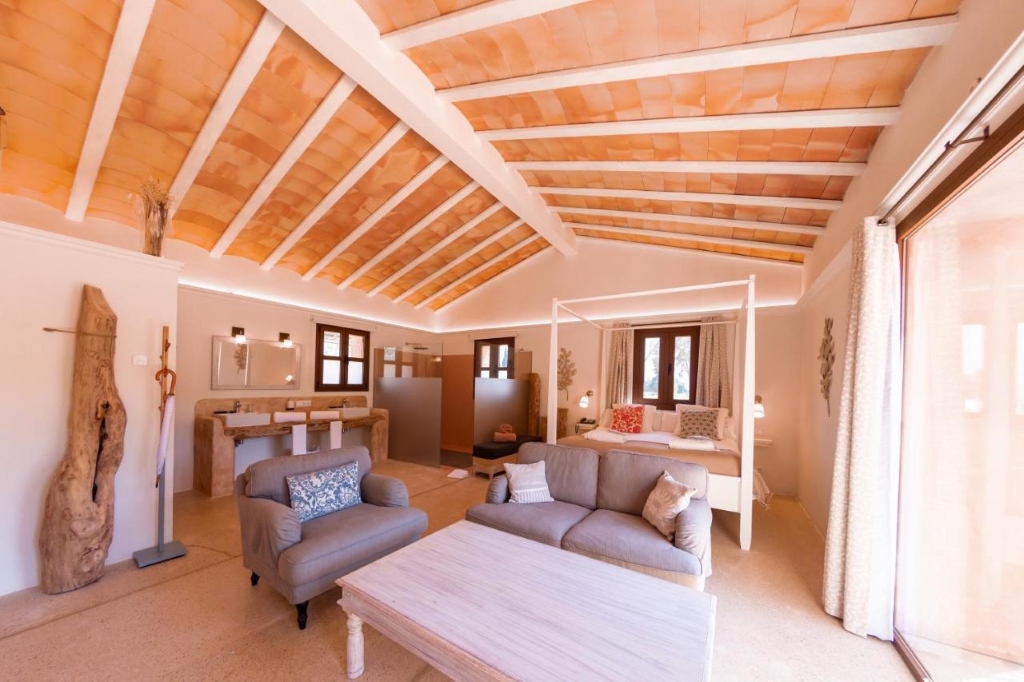Hotel Finca Ca N'ai - Adults Only - a rustic, traditional and charming accommodation surrounded by breathtaking palm trees, olive groves and Mediterranean plants
