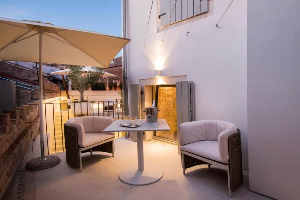 Spirito Santo Palazzo Storico - an elegant, upscale boutique accommodation within walking distance of local popular attractions