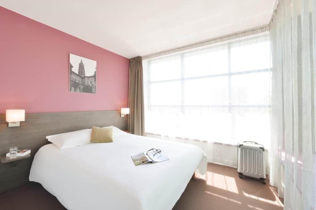 Aparthotel Adagio Access Toulouse St Cyprien - a family-friendly, modern and sleek accommodation moments away from famous landmarks