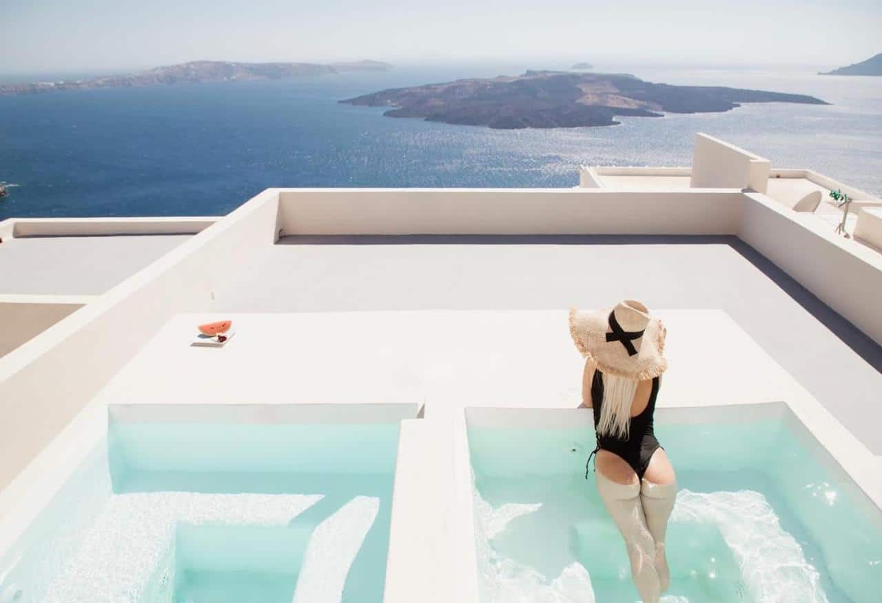 Chic hotel in Santorini