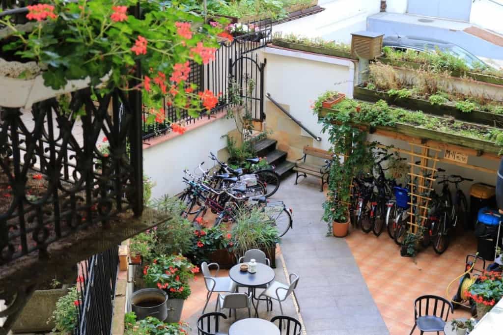 Chopin Boutique - Śródmieście - a bright, classic and modern B&B offering guests complimentary bikes to explore around the city on 