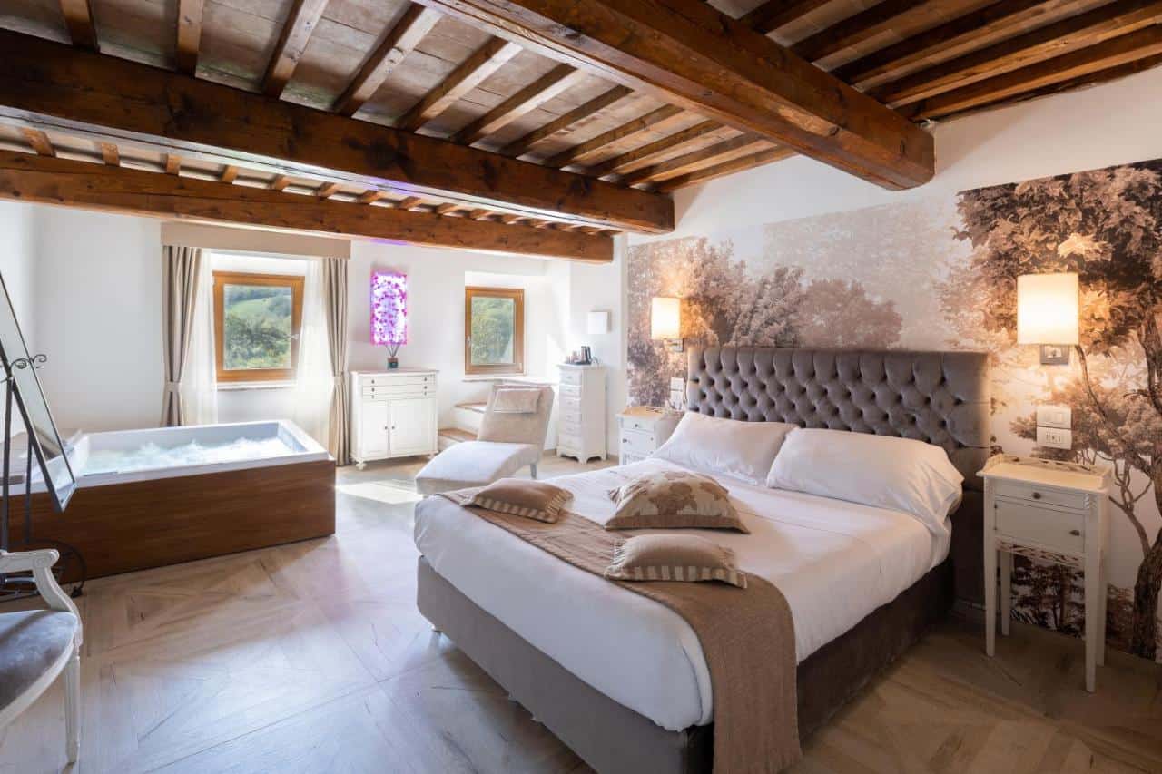 Pretty hotel in Tuscany