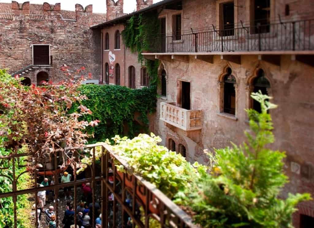 Relais Balcone di Giulietta - a stylish, chic and charming accommodation located in the heart of Verona