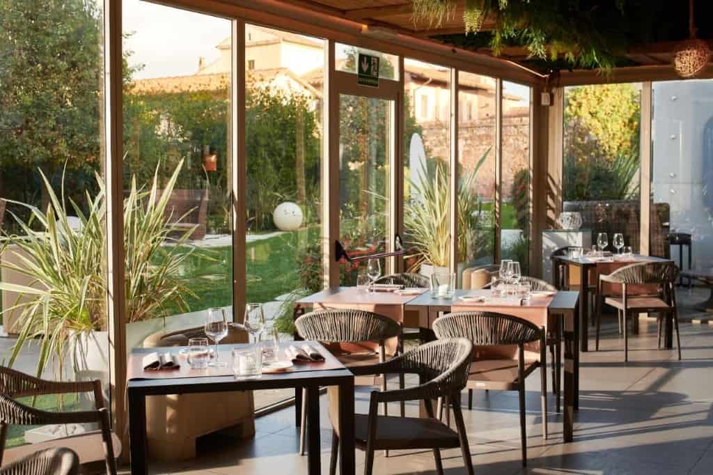 San Ranieri Hotel - a contemporary, trendy and vibrant hotel where guests can enjoy traditional Tuscan cuisine at the on-site restaurant