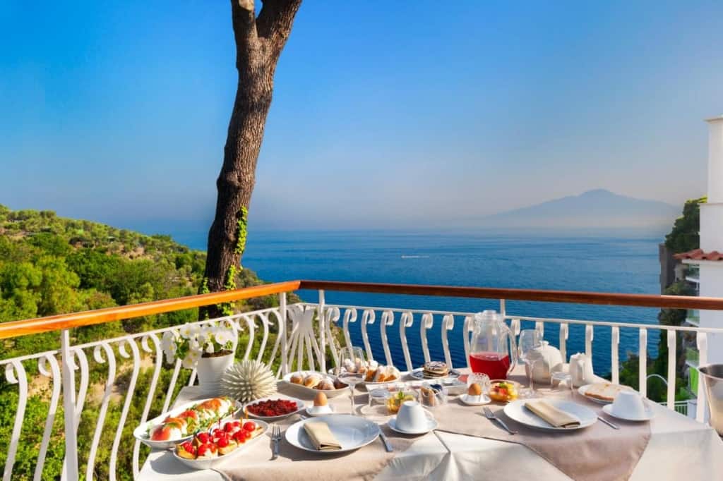 Sorrento Dream Resort - an upscale, Insta-worthy and new boutique B&B in close proximity to local popular attractions