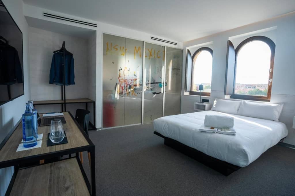 Hotel Melibea by gaiarooms - a sleek, bright and modern hotel located in the heart of the city 