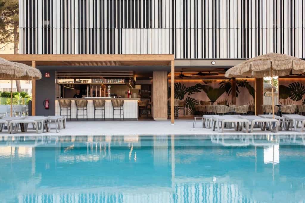 Hotel Primavera Park - a stylish, authentic and chic hotel located in the heart of Benidorm
