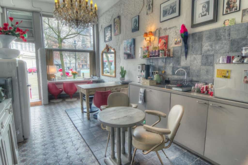 Hotel Urban Dreams - a modern, unique and quirky boutique B&B located on one of the most historical squares in the city 