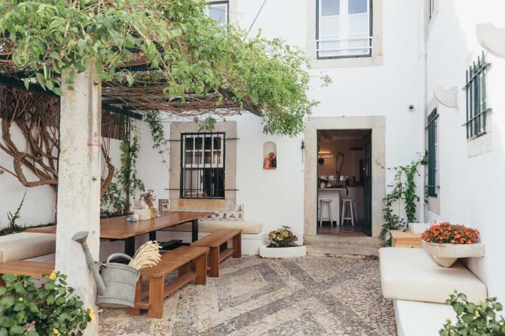 LEGASEA - Cascais Guesthouse - a stylish, contemporary and bright accommodation ideal for those who love outdoors activities