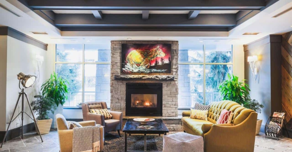 Summit Lodge Boutique Hotel Whistler l Global Grasshopper – travel inspiration for the road less travelled
